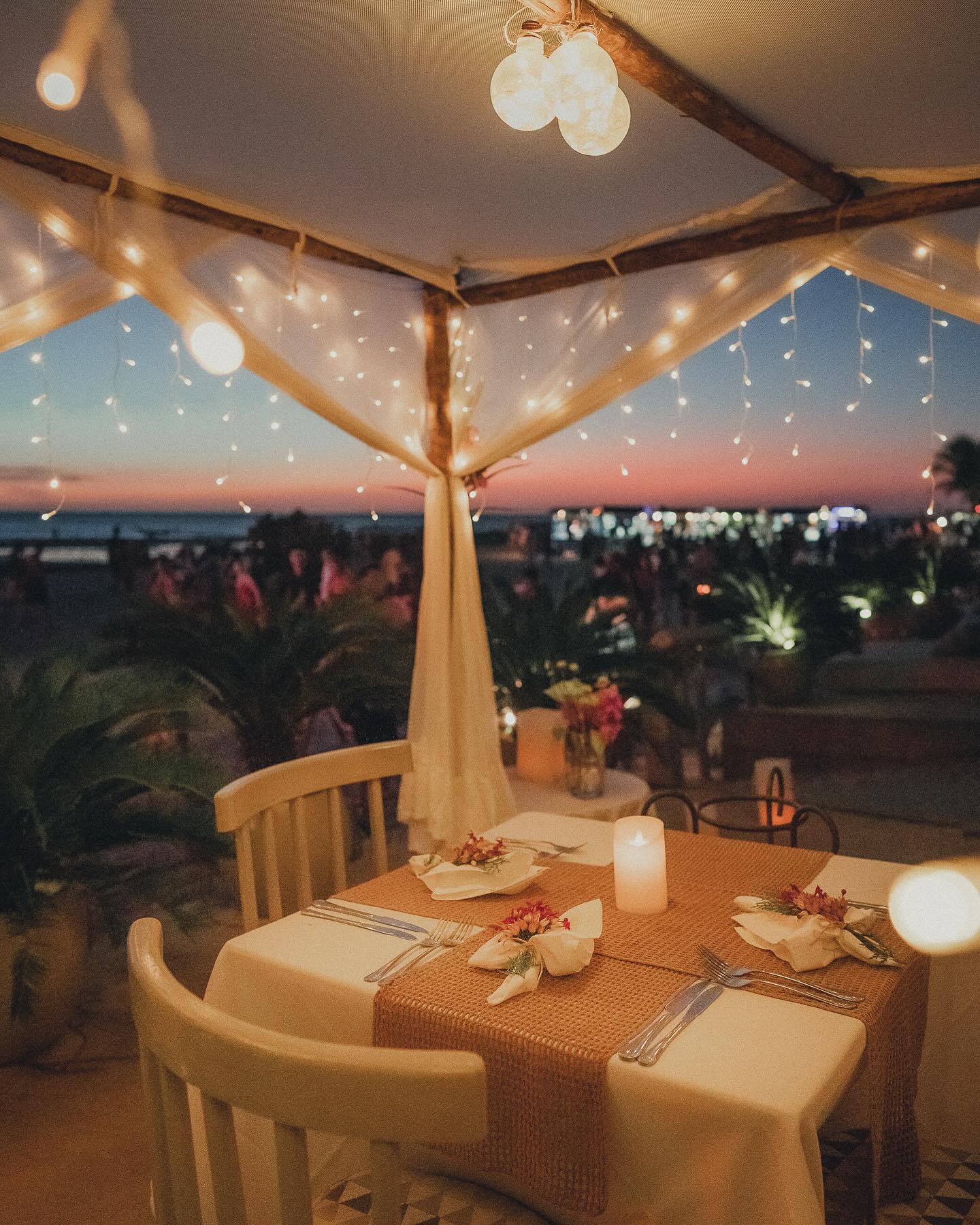 La Plage Restaurante & Lounge - Ganhe a Tenda Romântica