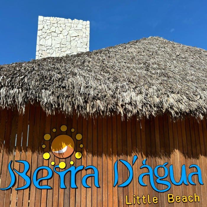 🌴 Beira D’Água – Little Beach 🌊 Um refúgio encantador no extremo leste de Jericoacoara, onde a natureza e a gastronomia se encontram à beira do paraíso.