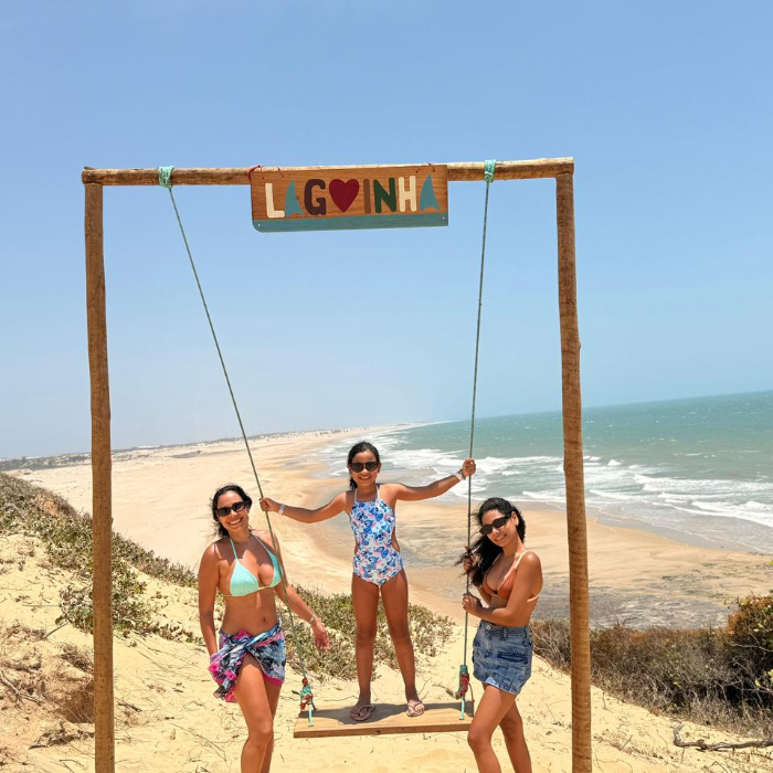 Na Vss Tours, cada roteiro é feito com carinho e atenção aos detalhes.Mais do que vender um passeio, a gente cria experiências personalizadas, pensadas para quem quer aproveitar o litoral cearense sem preocupação e com o conforto que só um atendimento humanizado oferece.Seja em casal, família ou grupo de amigos, tudo é planejado para combinar com o seu estilo:📍 Roteiros exclusivos📷 Paradas estratégicas para fotos🍽️ Dicas de onde comer e aproveitar (no nosso grupo vip do WhatsApp)🚙 Motoristas experientes e atenciosos👉 Escolha o passeio no app e viva um dia diferente, com o cuidado e o toque especial da Vss Tours - Valéria Sanches | Viagens e Turismo.